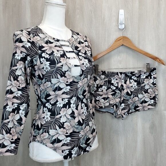 Misfit Retro Floral Cut Out Zipped Rashguard Set G-0191.92 - Picture 10 of 15